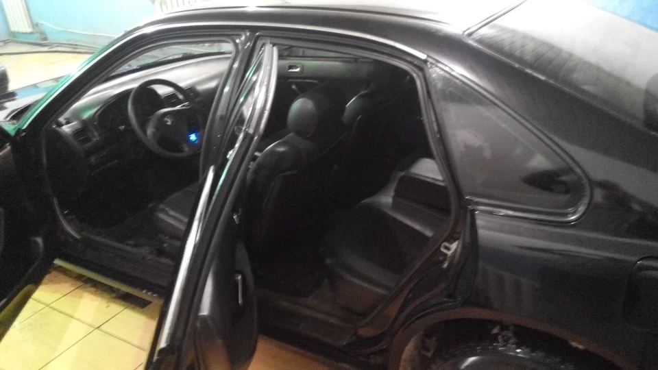 Honda Accord чорне відро 2