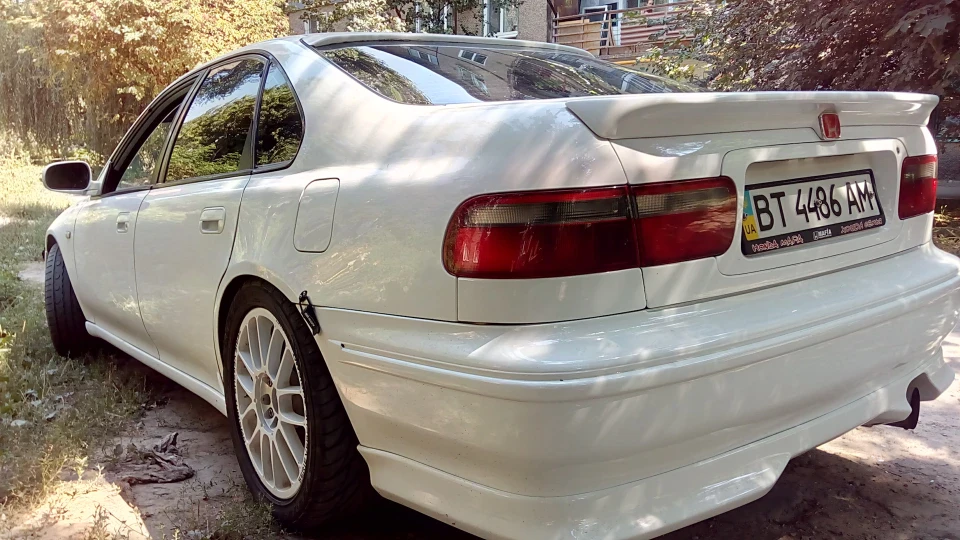 Honda Accord DOHC VTEC black top 2