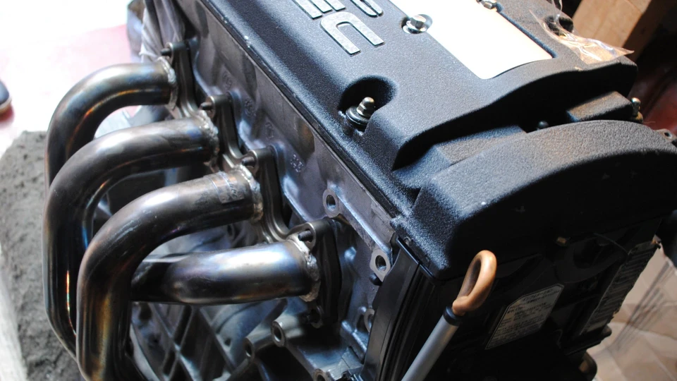 Honda Accord DOHC VTEC black top 3