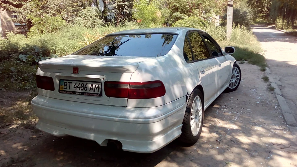 Honda Accord DOHC VTEC black top 5