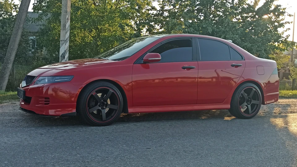 Honda Accord Executive Red Milano 2