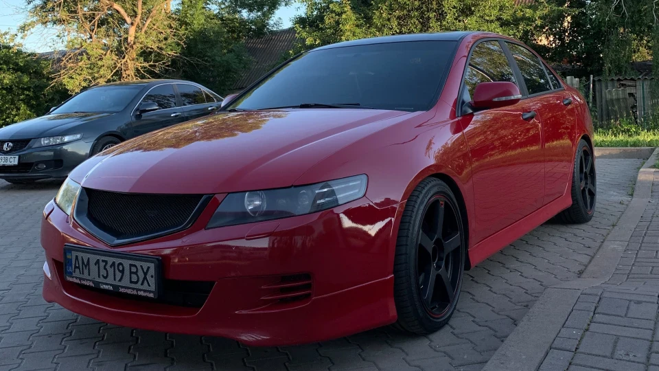 Honda Accord Executive Red Milano 3