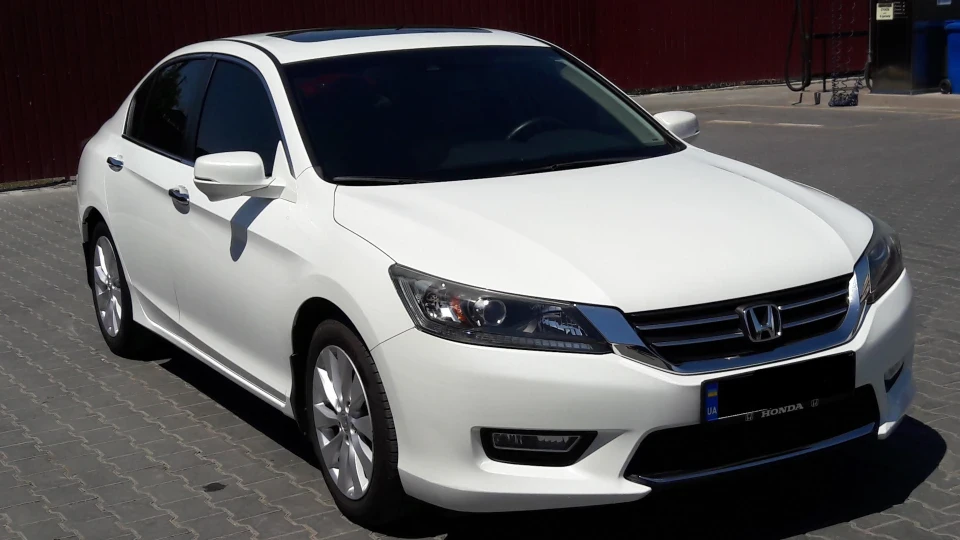Honda Accord EXL-White 2