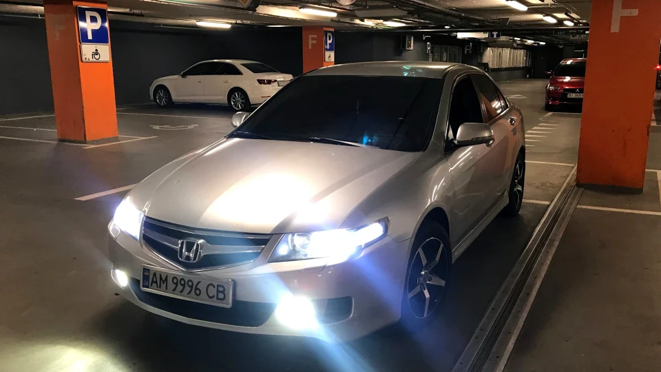 Honda Accord "Gray Cardinal" 4