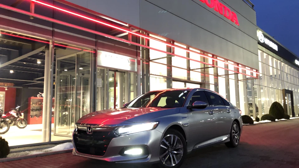 Honda Accord Lunar Silver Hybrid 3