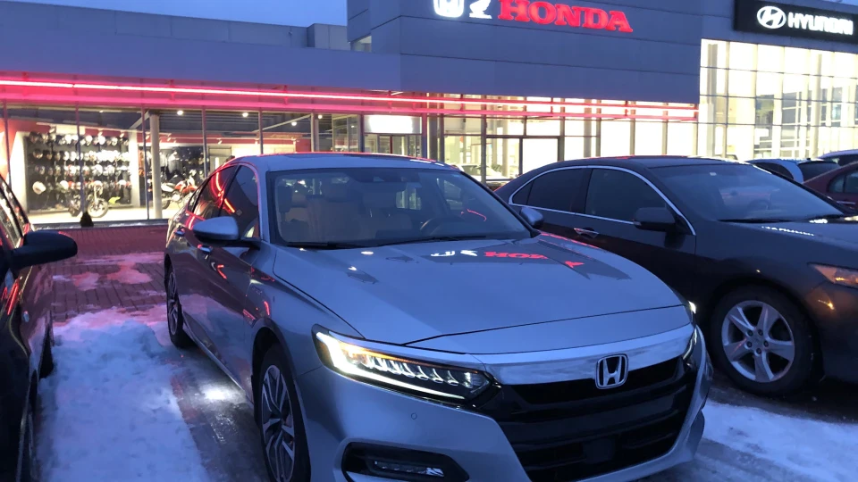 Honda Accord Lunar Silver Hybrid 5