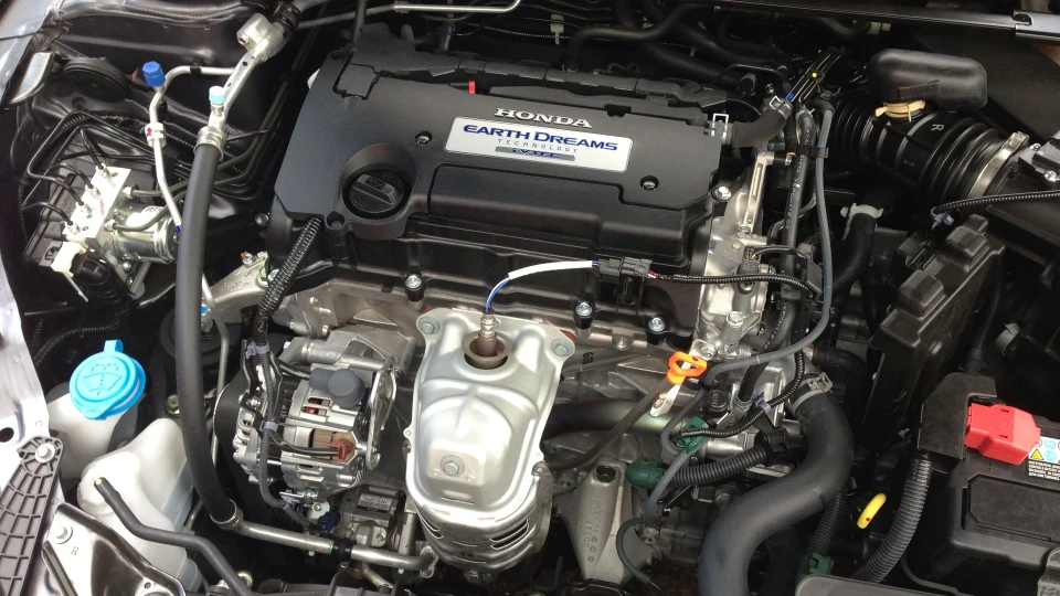 Honda Accord *MODERN STEEL* 2