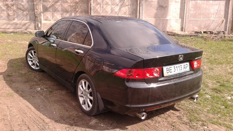 Honda Accord просто його обожнюю