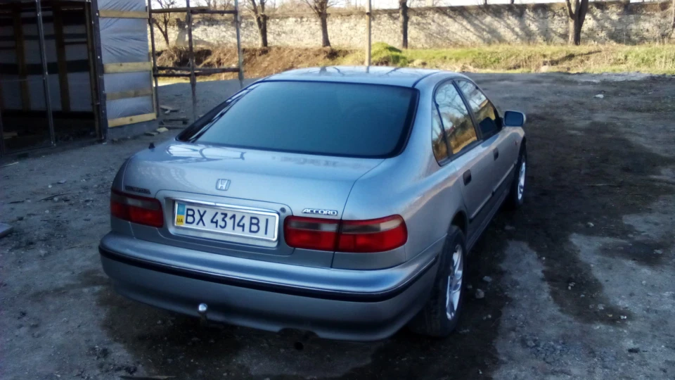 Honda Accord Сірий металік 1.8