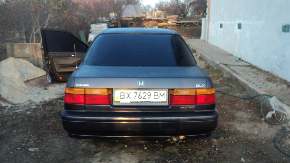 Honda Accord Синя блискавка 4