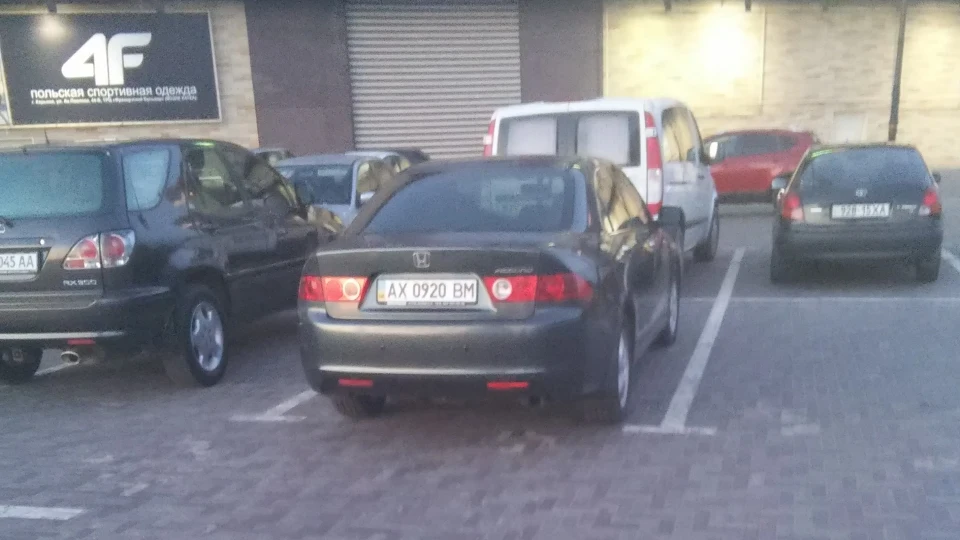 Honda Accord Тиха Агресія