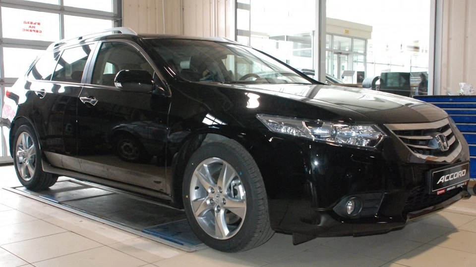 Honda Accord TOURER EXE+TYPE-S 5