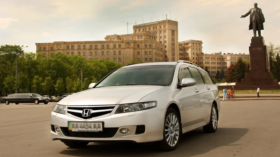 Honda Accord універсальна стріла 5