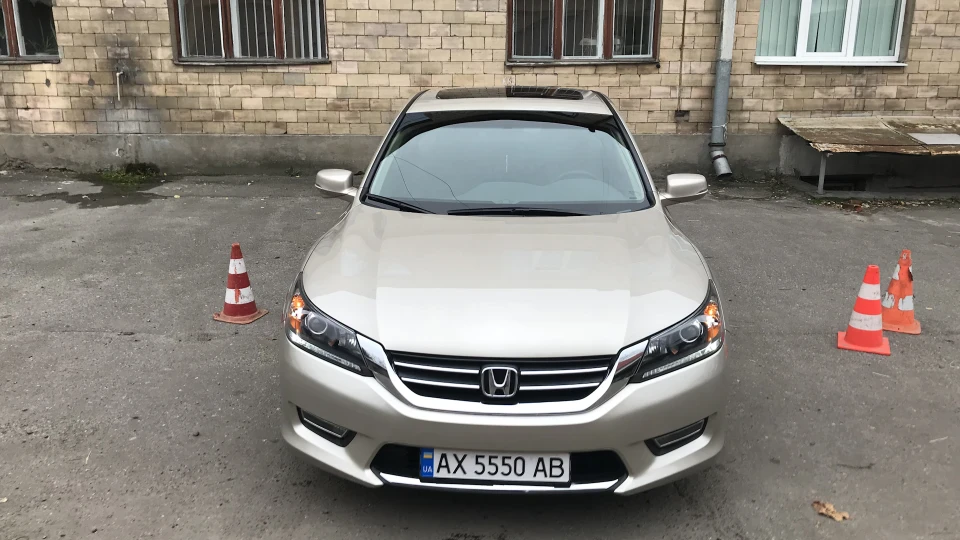 Honda Accord USA 4