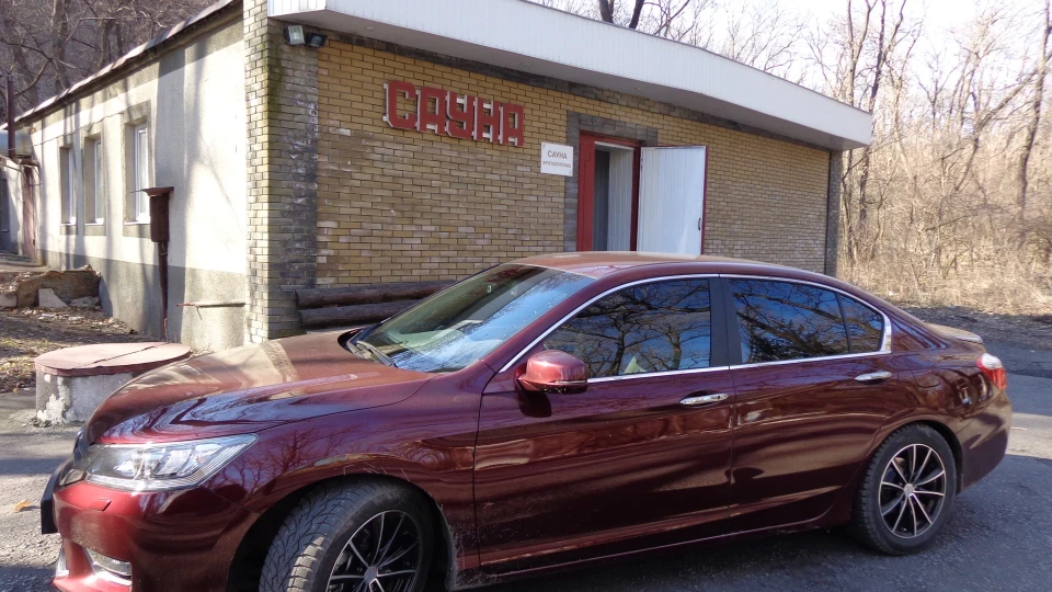 Honda Accord Вишнева дев'ятка 3