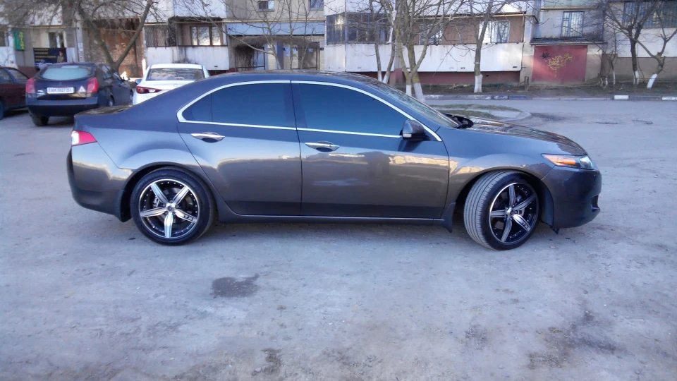 Honda Accord vulkan gray 5