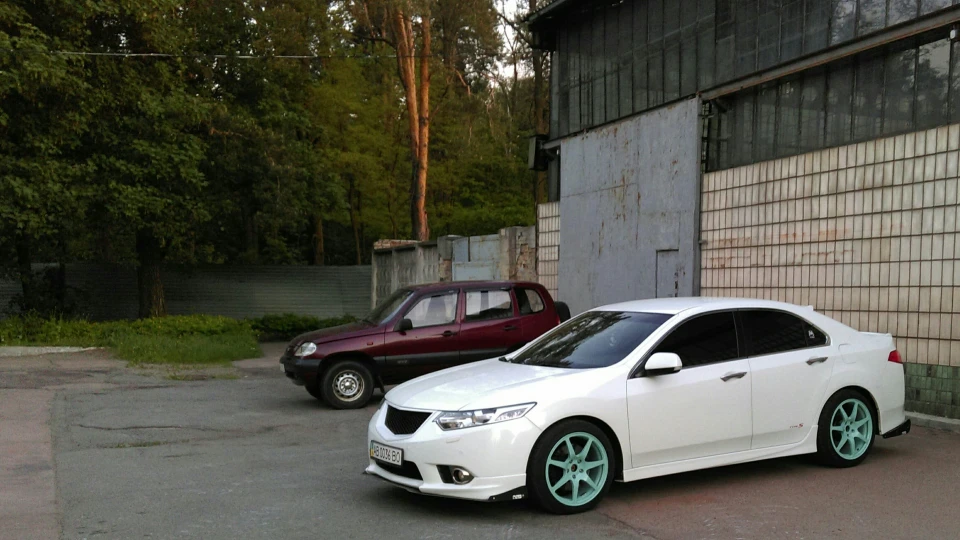 Honda Accord white mod 3