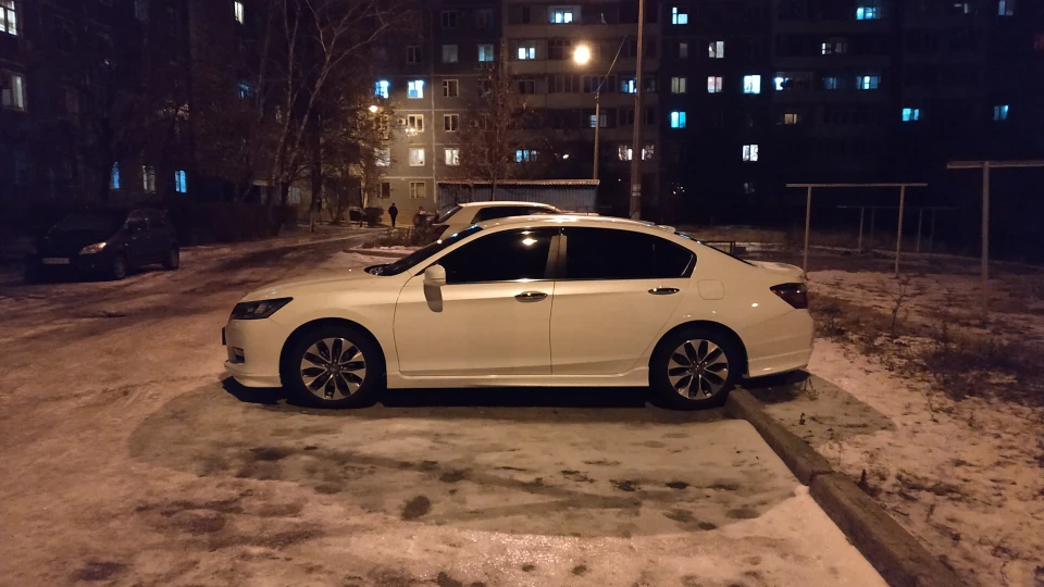 Honda Accord WHITE_SPORT 4