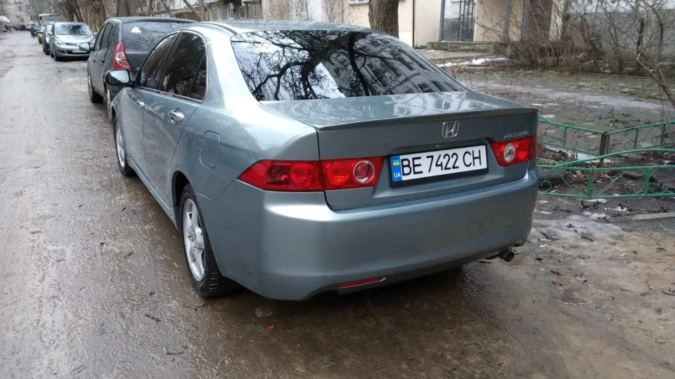 Honda Accord Зелуба 4