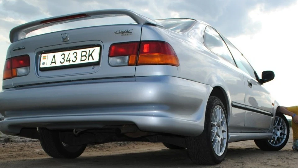 Honda Civic Coupe 4