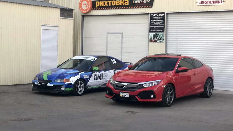 Honda Civic Coupe 1.5 turbo 2