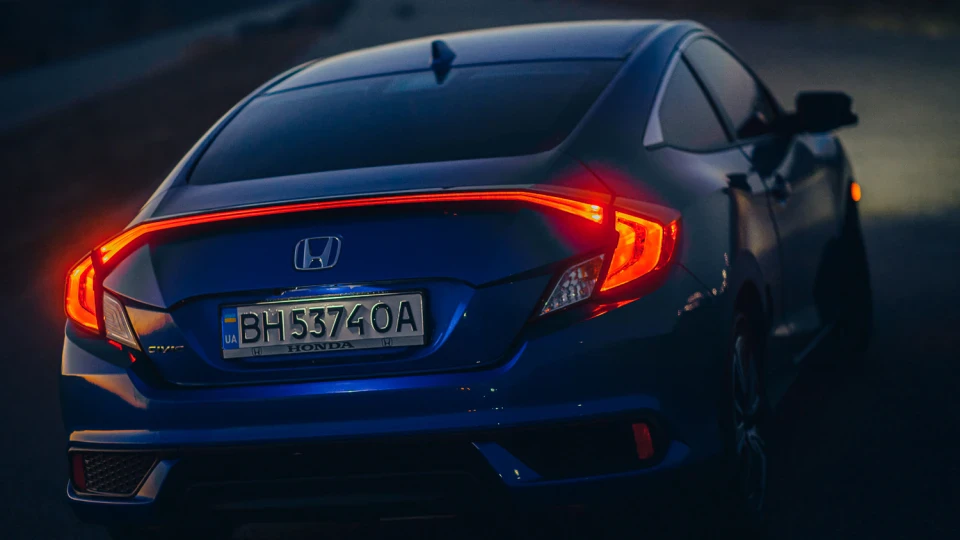 Honda Civic Coupe 1.5 Turbo 3