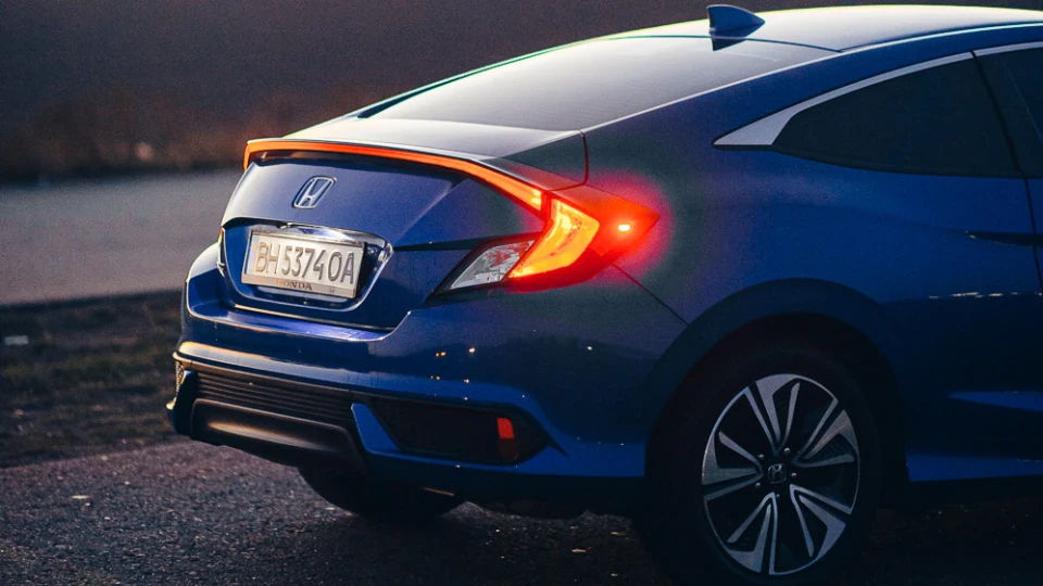 Honda Civic Coupe 1.5 Turbo 4
