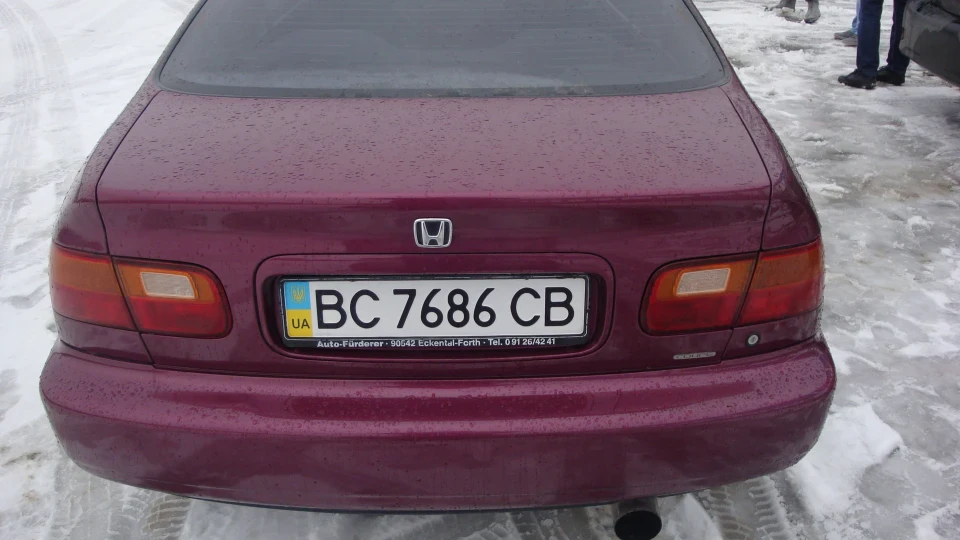 Honda Civic Coupe D15B7 3