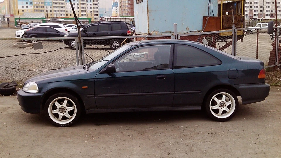 Honda Civic Coupe D16Y8