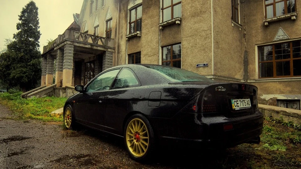 Honda Civic Coupe EM2 Stylish Bitch 2