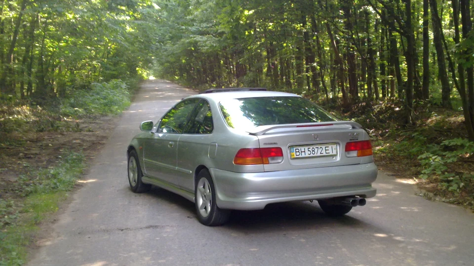 Honda Civic Coupe vtec power 2
