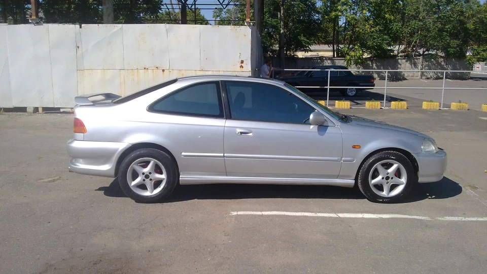 Honda Civic Coupe vtec power 4