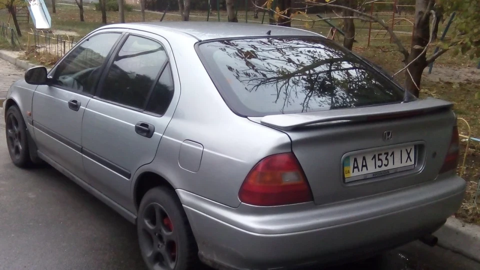 Honda Civic Fastback 2