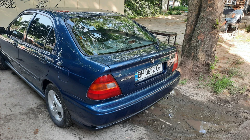 Honda Civic Fastback 2