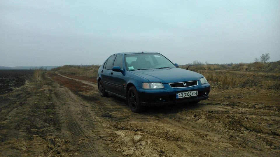 Honda Civic Fastback 2