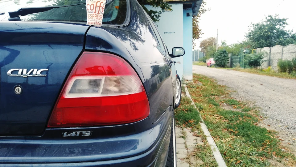 Honda Civic Fastback 2