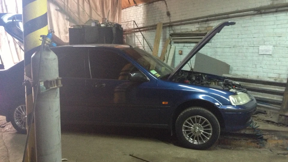 Honda Civic Fastback 1.4 iS 3