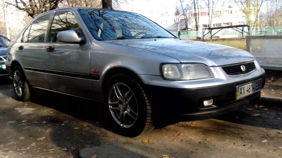 Honda Civic Fastback VTEC-E 2