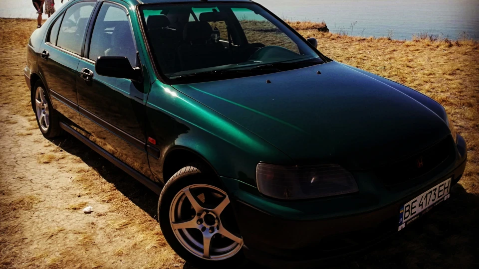 Honda Civic Fastback Зелений перломутр 3