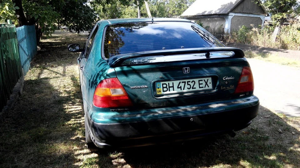 Honda Civic Fastback Зелений Vtec-Економ 2