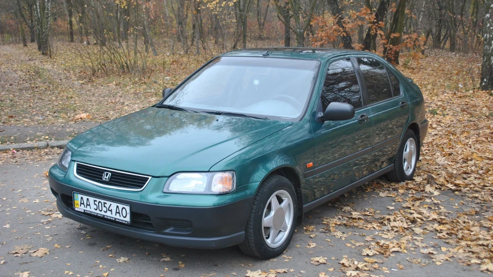 Honda Civic Fastback Зелений