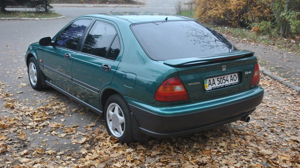 Honda Civic Fastback Зелений 3