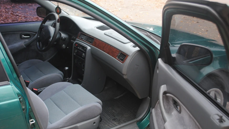 Honda Civic Fastback Зелений 4