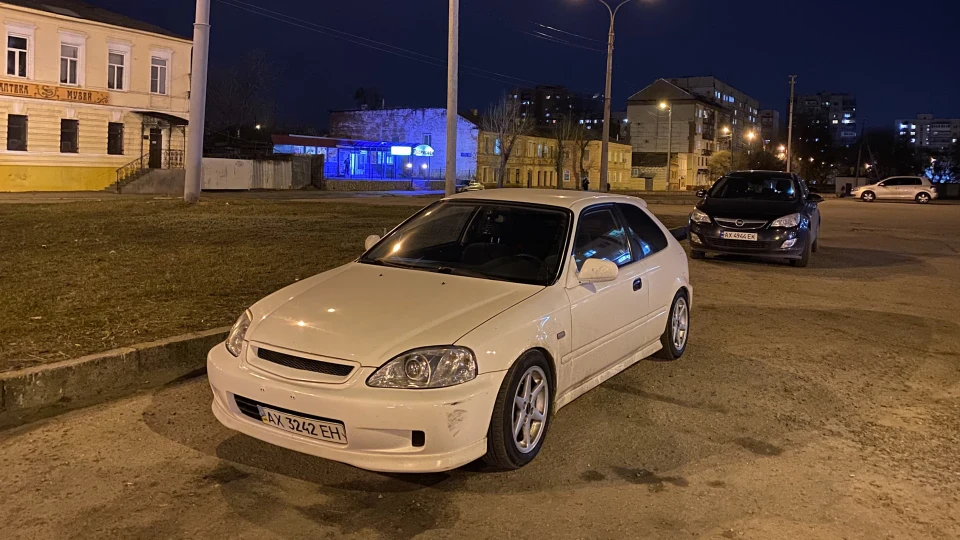 Honda Civic Hatchback 2