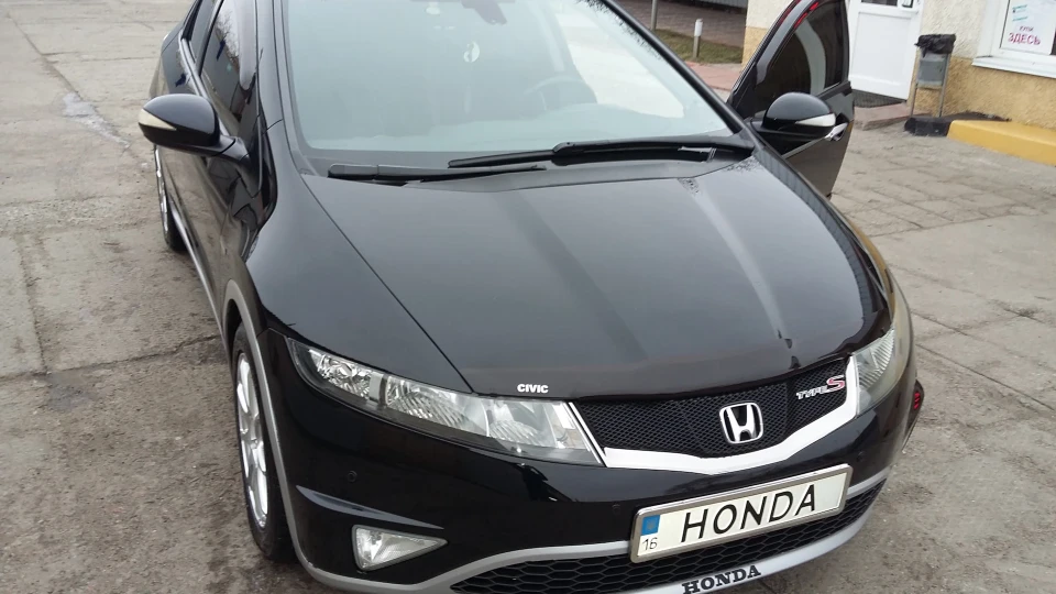 Honda Civic Hatchback 4