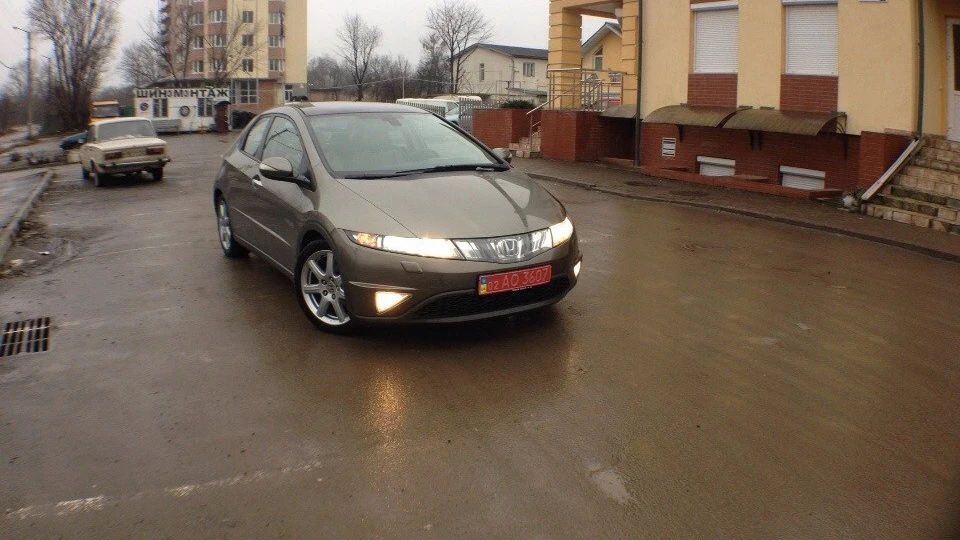 Honda Civic Hatchback 4