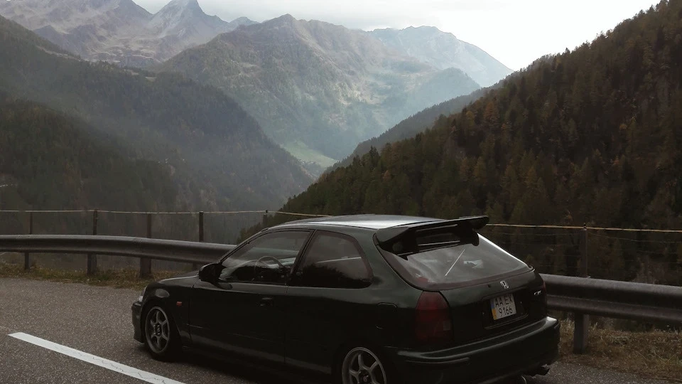 Honda Civic Hatchback 4