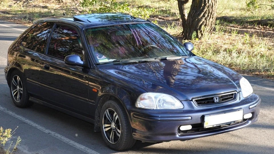 Honda Civic Hatchback 4