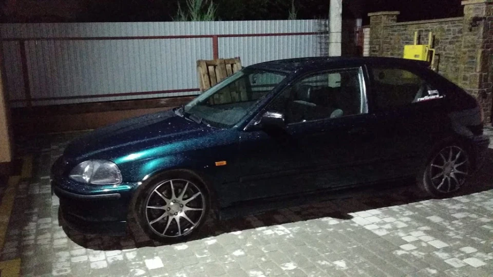 Honda Civic Hatchback 4