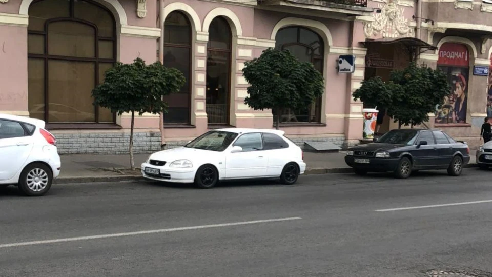 Honda Civic Hatchback 4